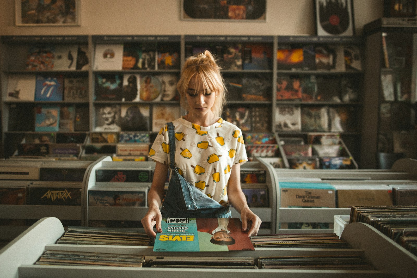 You are currently viewing The Magic of Music: How the Right Playlist Can Instantly Boost Your Mood